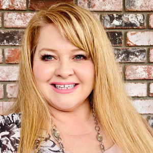 Meet your Posher, Renee